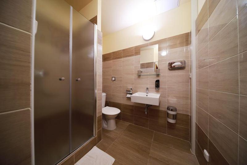 Pension Harmonie -Self Check-In Kolin Exterior photo